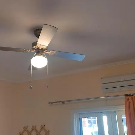 Gogo's - γωγώ & Pensiune