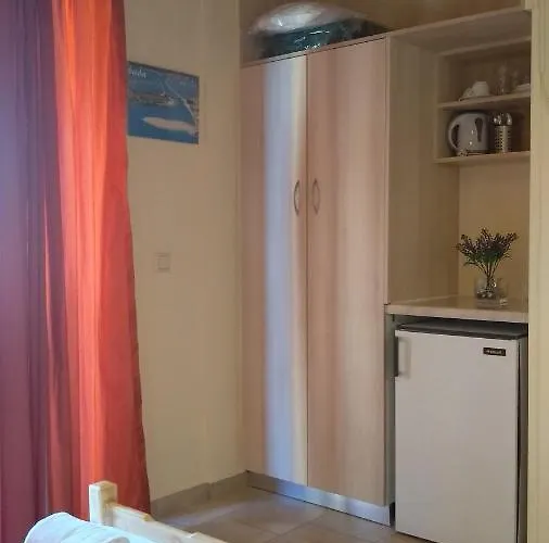 Gogo's - γωγώ & Nydri (Lefkada)