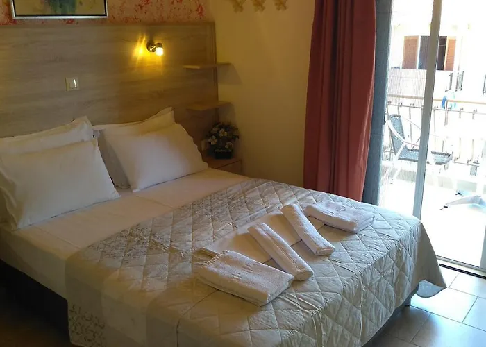 Gogo's - γωγώ & Nydri (Lefkada)