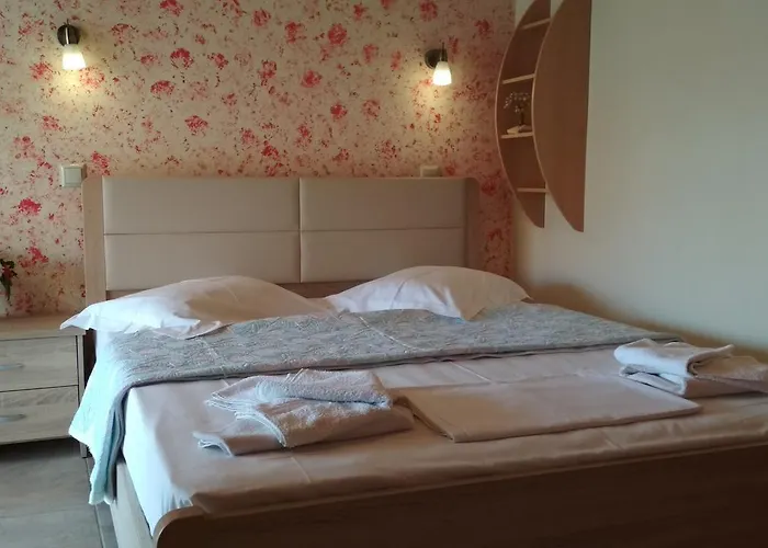 Gogo's - γωγώ & Pensiune