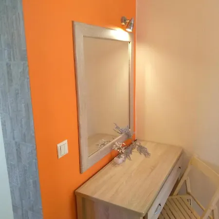 Gogo's - γωγώ & Pensiune 4*