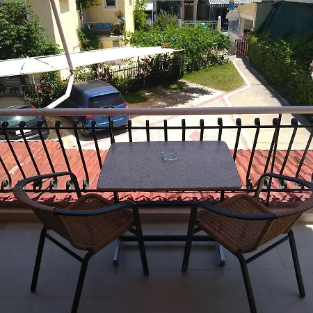 Gogo's - γωγώ & Pensiune